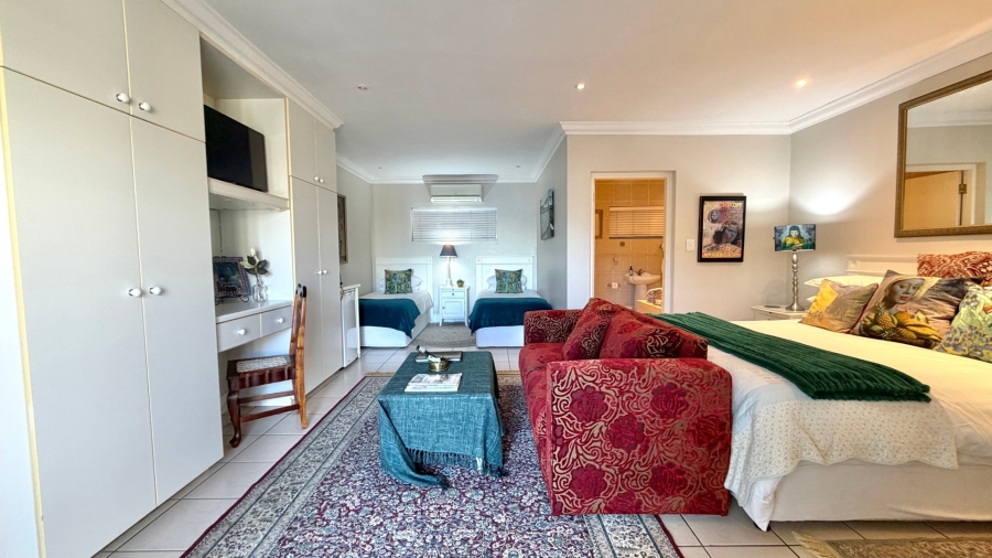 6 Bedroom Property for Sale in Gordons Bay Village Western Cape